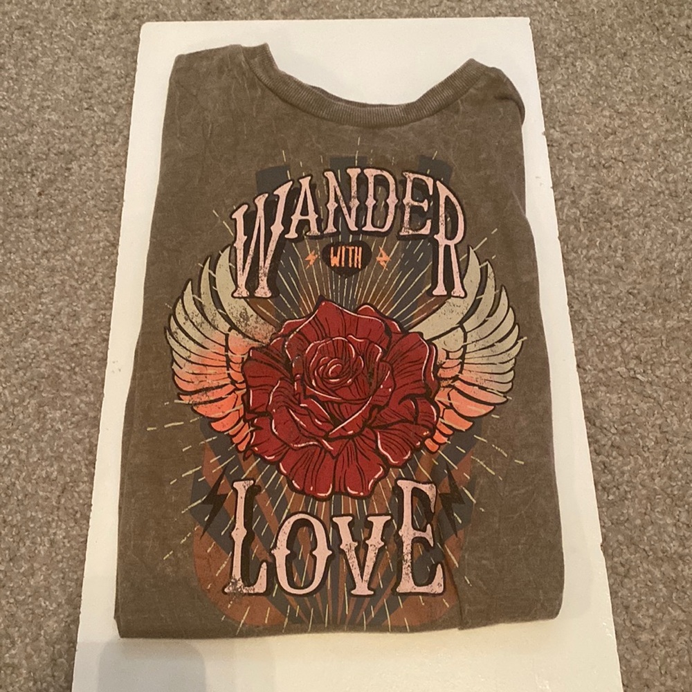 Size: s  color: light brown ish and gray